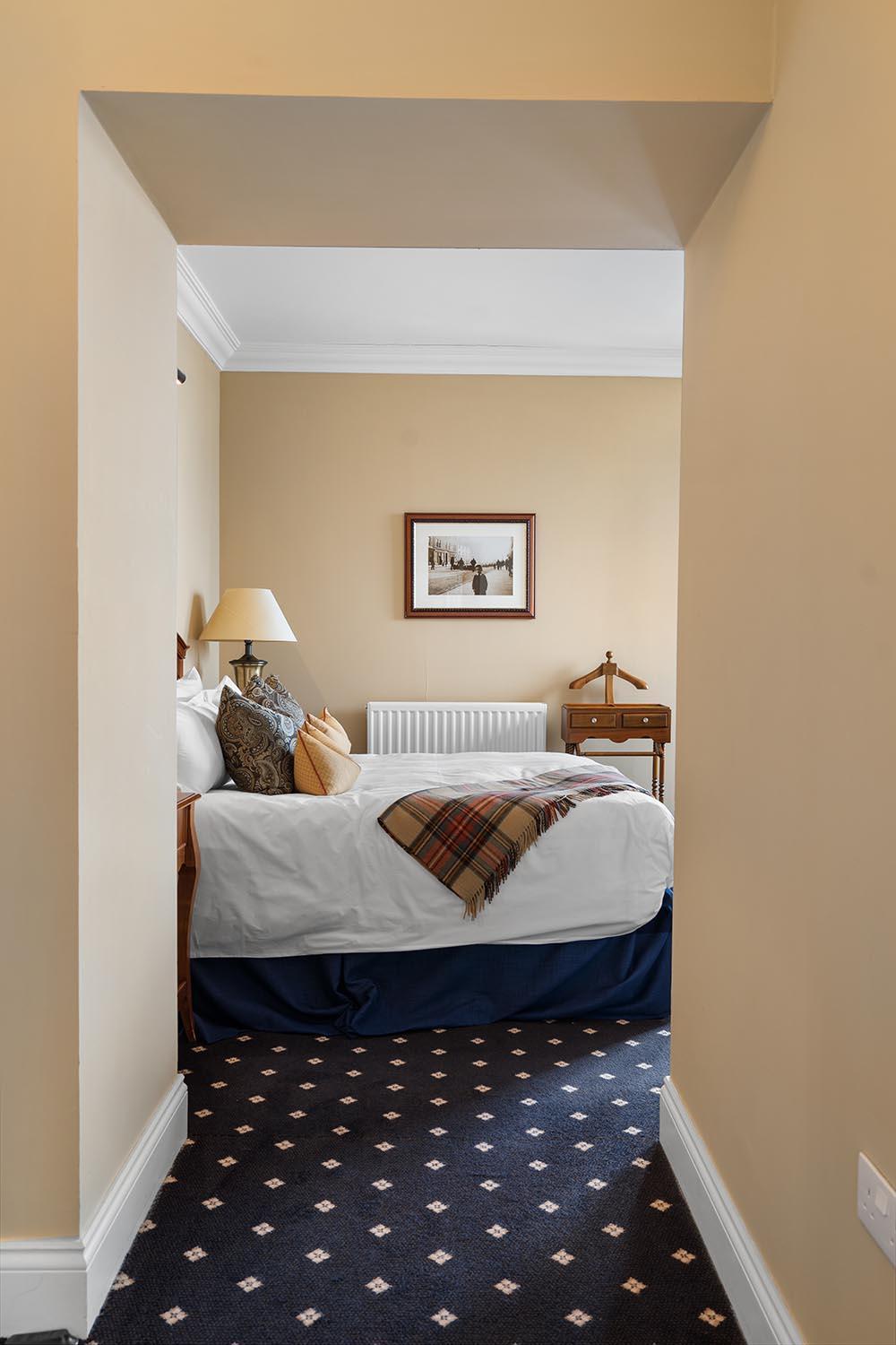 The Royal Hotel Campbeltown Room photo